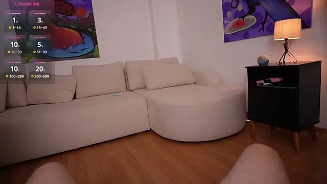 Snapshot of cuteface_bigass_ chatting on October 2025 06:28:01 PM cuteface bigass online show from October 2025 06:28:01 PM