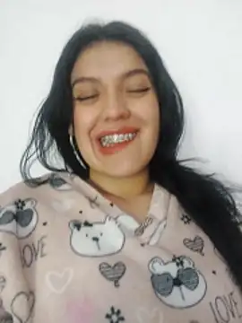 Sophie-hatter online show from January 2025 09:57:02 PM