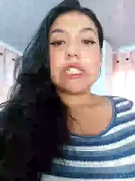 Sophie-hatter online show from October 2025 03:00:01 PM