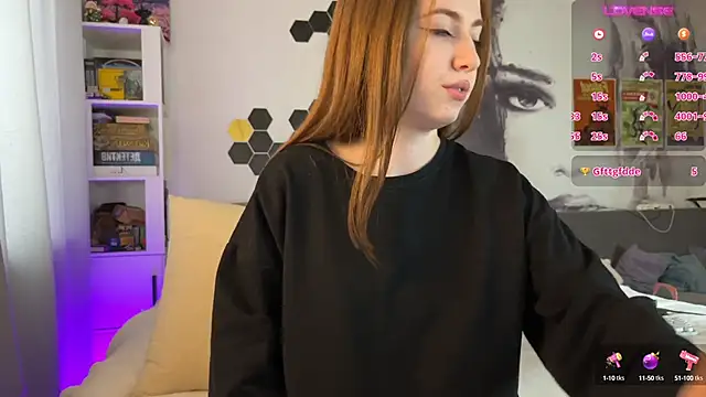 LinaWitch online show from February 2025 08:13:02 AM