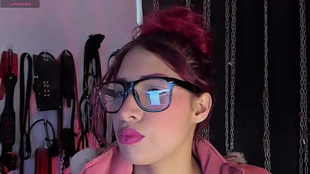 charrlotte quinn online show from July 2026 10:09:02 PM
