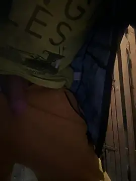 Snapshot of czruz chatting on March 2025 07:09:02 AM czruz online show from March 2025 07:09:02 AM