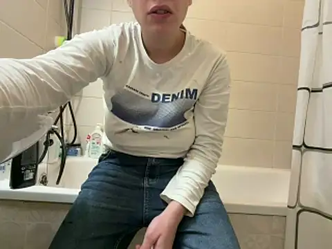 czruz online show from March 2026 07:31:02 PM