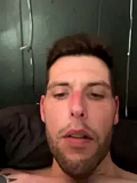 Snapshot of Tall_ItalianGuy chatting on November 2025 08:20:01 PM Tall ItalianGuy online show from November 2025 08:20:01 PM