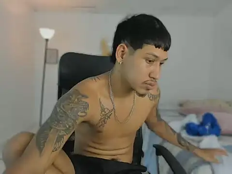 Snapshot of slim_master12 chatting on February 2026 08:21:01 PM slim master12 online show from February 2026 08:21:01 PM