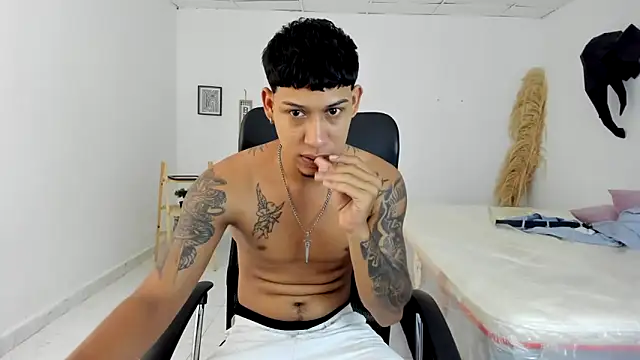 slim master12 online show from April 2026 09:56:01 PM