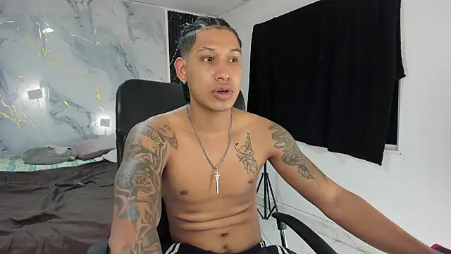 Snapshot of slim_master12 chatting on July 2026 04:43:01 AM slim master12 online show from July 2026 04:43:01 AM