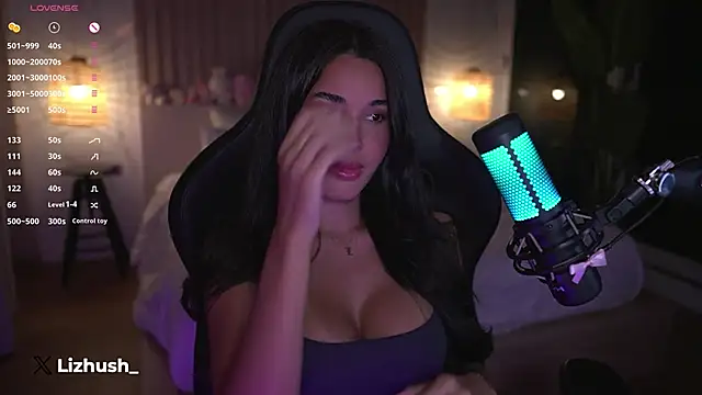 Lizhush  online show from February 2025 04:37:01 PM