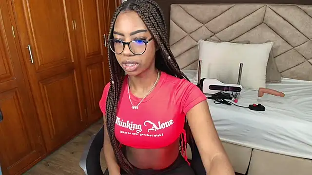 Raquel jones online show from October 2025 12:06:01 PM