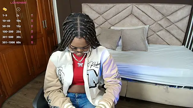 Raquel jones online show from November 2025 11:32:02 AM