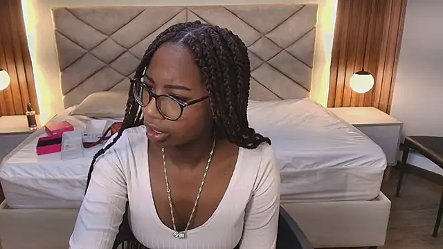 Raquel jones online show from April 2026 12:06:02 PM