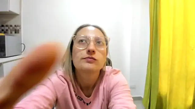 Adele johnsonn1 online show from December 2024 06:31:02 PM