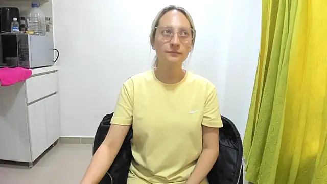 Adele johnsonn1 online show from December 2024 09:09:02 PM