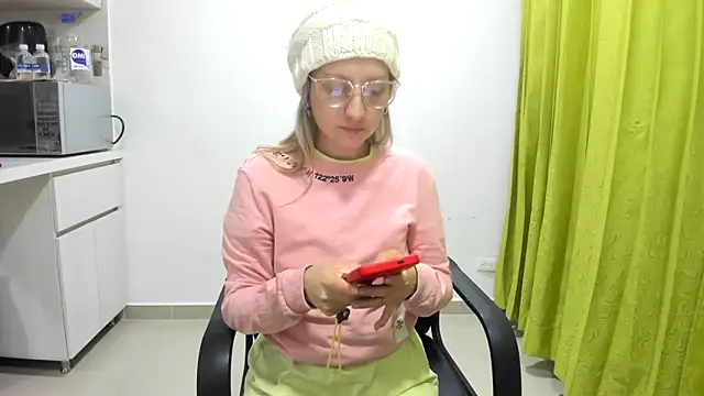 Adele johnsonn1 online show from January 2025 10:27:01 AM