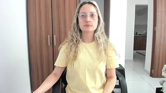 Adele johnsonn1 online show from September 2025 03:34:02 PM