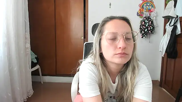 Adele johnsonn1 online show from October 2025 02:59:01 PM