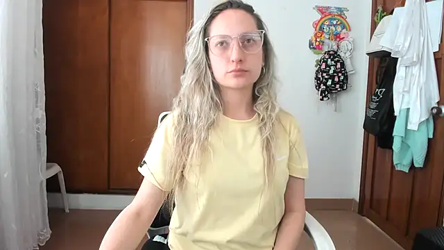 Adele johnsonn1 online show from October 2025 07:03:02 PM