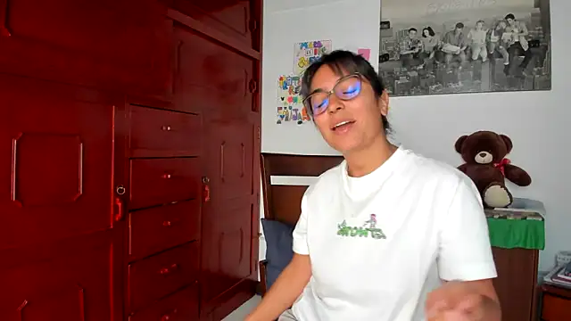 Snapshot of Isabellaa22_1 chatting on December 2024 03:33:02 PM Isabellaa22 1 online show from December 2024 03:33:02 PM