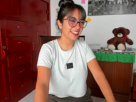 Snapshot of Isabellaa22_1 chatting on December 2024 05:00:01 PM Isabellaa22 1 online show from December 2024 05:00:01 PM