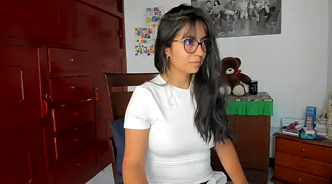 Snapshot of Isabellaa22_1 chatting on January 2025 06:41:02 PM Isabellaa22 1 online show from January 2025 06:41:02 PM