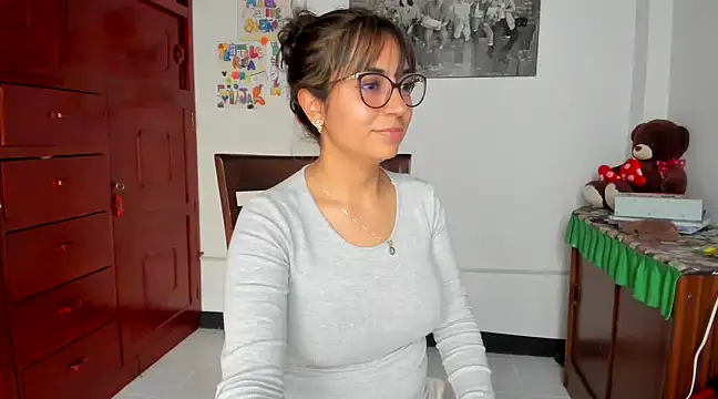 Snapshot of Isabellaa22_1 chatting on February 2025 08:34:01 PM Isabellaa22 1 online show from February 2025 08:34:01 PM