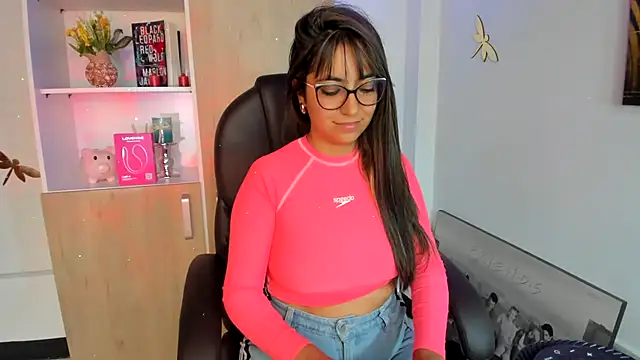 Snapshot of Isabellaa22_1 chatting on February 2025 03:16:01 PM Isabellaa22 1 online show from February 2025 03:16:01 PM