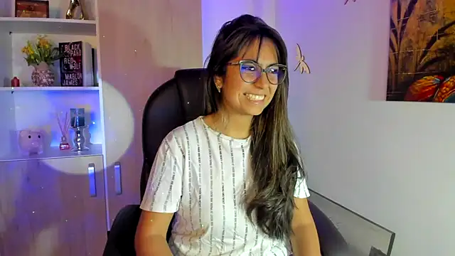 Snapshot of Isabellaa22_1 chatting on February 2025 03:48:01 AM Isabellaa22 1 online show from February 2025 03:48:01 AM