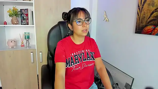 Snapshot of Isabellaa22_1 chatting on March 2025 04:46:02 PM Isabellaa22 1 online show from March 2025 04:46:02 PM