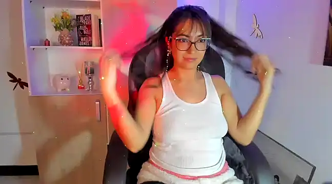 Snapshot of Isabellaa22_1 chatting on March 2025 04:57:02 AM Isabellaa22 1 online show from March 2025 04:57:02 AM