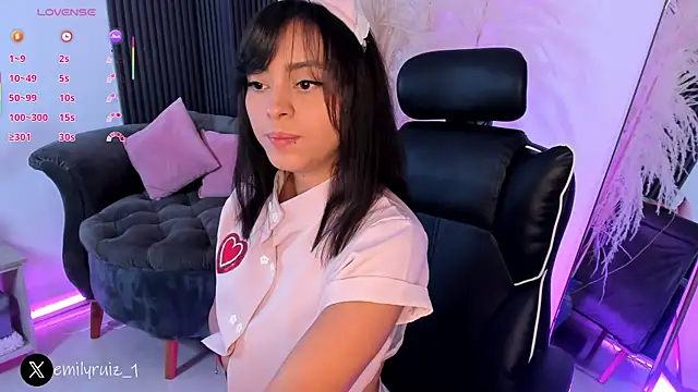 emilyruiz1 online show from October 2025 11:08:02 AM