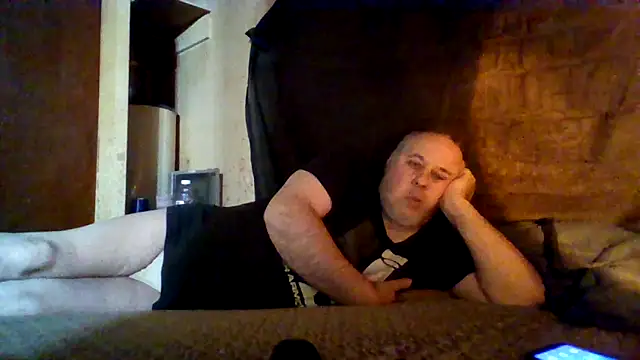 Nightshade7712 online show from November 2025 08:58:02 AM