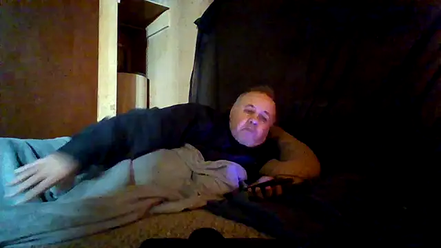 Nightshade7712 online show from December 2025 06:59:02 PM