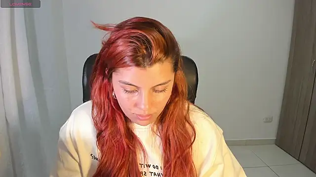 Snapshot of Fieryfenixx chatting on March 2025 03:32:01 AM Fieryfenixx online show from March 2025 03:32:01 AM