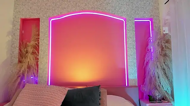 Aurora aaa online show from January 2025 07:43:01 PM