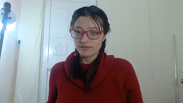 Snapshot of lunazulsj chatting on June 2026 01:04:02 PM lunazulsj online show from June 2026 01:04:02 PM