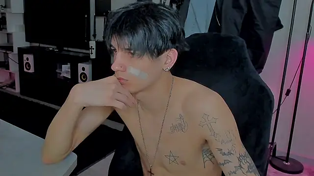 MarkBrowniii online show from April 2026 04:48:01 PM