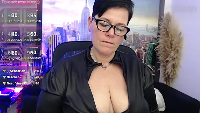 ninarandmann online show from January 2025 08:22:01 PM