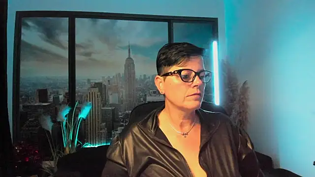 ninarandmann online show from September 2025 05:56:02 PM