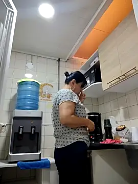 Natasha milf   online show from October 2025 12:58:01 PM