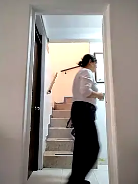 Natasha milf   online show from February 2026 02:13:01 PM