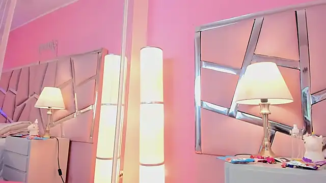 Bonniepark online show from January 2025 03:09:01 PM