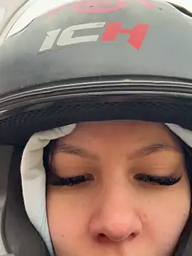 Bonniepark online show from January 2025 12:05:02 PM