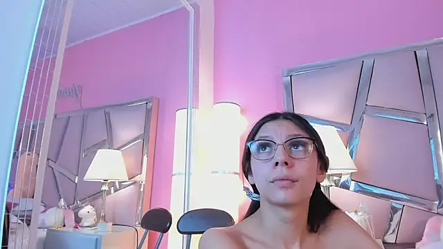 Bonniepark online show from January 2025 03:11:01 PM