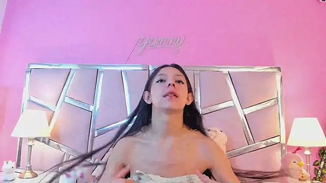 Bonniepark online show from March 2025 12:11:01 PM