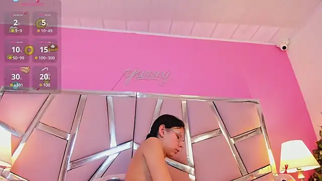 Bonniepark online show from March 2025 03:13:02 PM