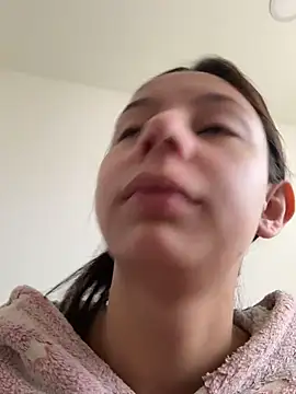 Bonniepark online show from November 2025 01:03:01 PM