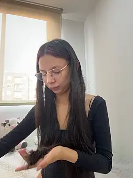 Bonniepark online show from January 2026 01:02:02 PM