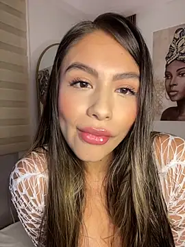  laura 02 online show from September 2025 12:21:01 AM