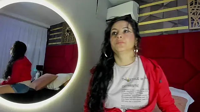 Snapshot of hanny_milf chatting on February 2025 11:52:01 AM hanny milf online show from February 2025 11:52:01 AM