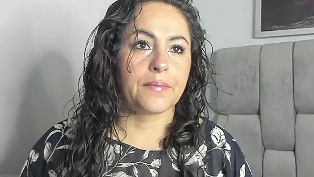 Snapshot of hanny_milf chatting on September 2025 11:46:02 AM hanny milf online show from September 2025 11:46:02 AM